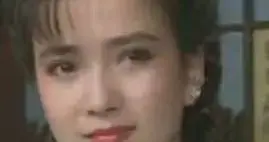 柔美外表下，是钢铁般的生命意志。