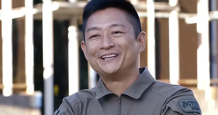 TVB知名绿叶演员圈外生意越做越大，与体育界猛人合作开排球学院