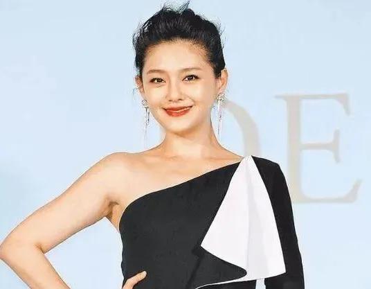 大S|网传大s因被邻居投诉过多而搬家，s妈出面澄清：没有房要搬去哪里