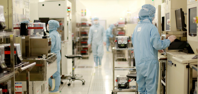 美国专家：在美国政府的“帮助”下，中国芯片技术已领先美国企业