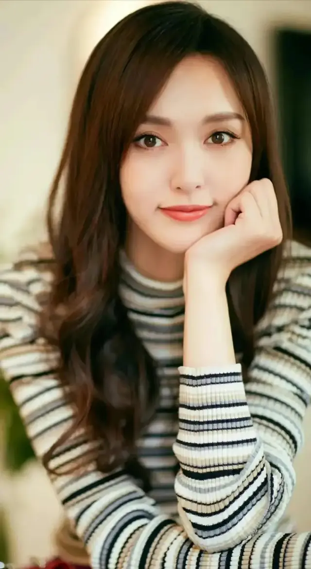 美图欣赏：唐嫣