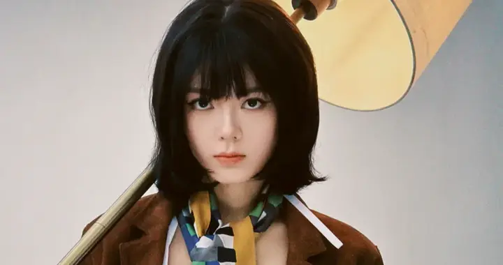 赵今麦，好可爱的抗灯少女。