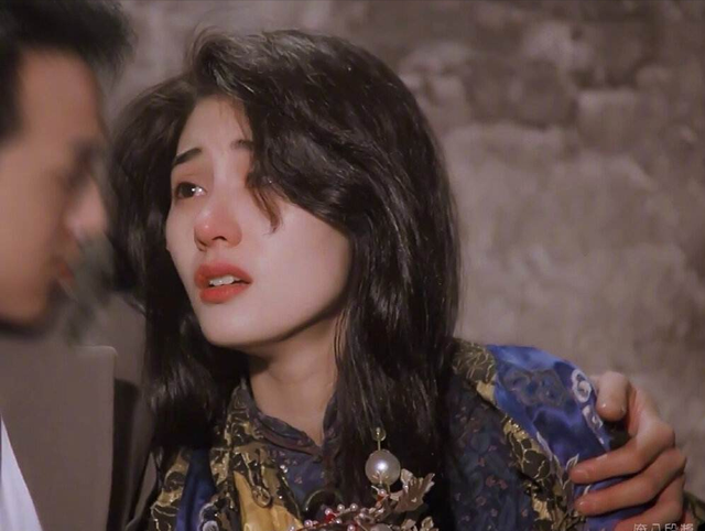 李嘉欣|刘銮雄开记者会抹黑旧情人，李嘉欣隔空应战：某人该去做绝育手术