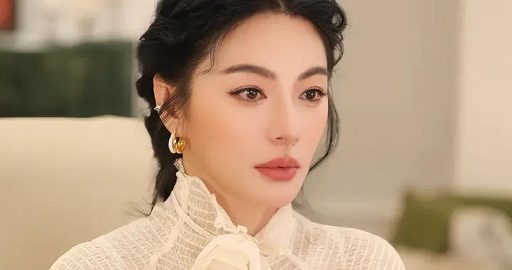 葛晓倩也没想到，张雨绮被“软封杀”仅54天，再被曝出疑似怀孕！