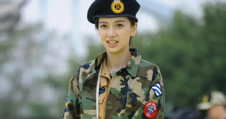 杨颖好细腻的皮肤 ???