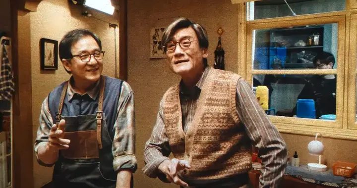 72岁成龙发力，五部续集引爆期待，《飞鹰计划4》票房剑指30亿