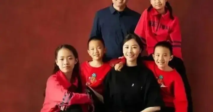 刘强东做梦也没想到，李想连生五胎的老婆，如今也开始给他长脸了