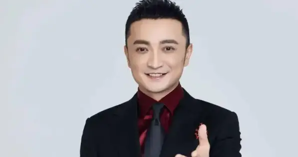 出轨、被央视除名？42岁尼格买提高调官宣喜讯，彻底打脸撒贝宁