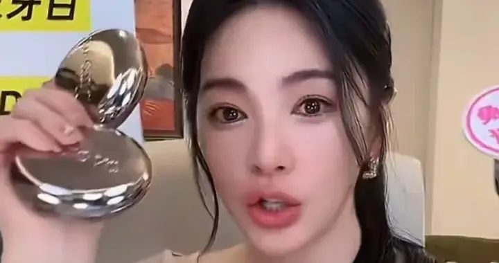 张雨绮风波后首次开播，全程卖平价商品，负面争议闭口不谈