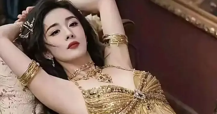 杨幂到底有多美：简直就是一座永不落幕的流动美学馆