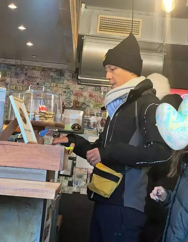 36岁梁洛施恋情曝光：被豪门抛弃后，她圆满了