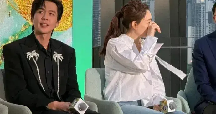 李小冉原生镜头状态太惊艳！妥妥同龄女星天花板