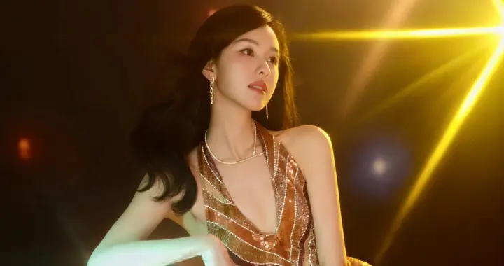 陈都灵清冷感天花板！靠气质赢麻了，把每套穿搭都穿成风景