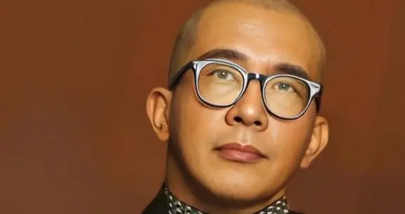 虚构大S离世：小S崩溃录制，具俊晔守护引舆论波澜