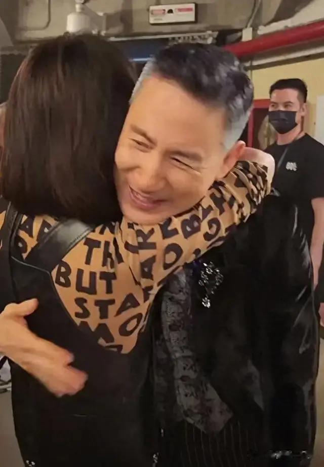 刘嘉玲和梁朝伟：人生太艰难，不愿再带孩子来世上受罪