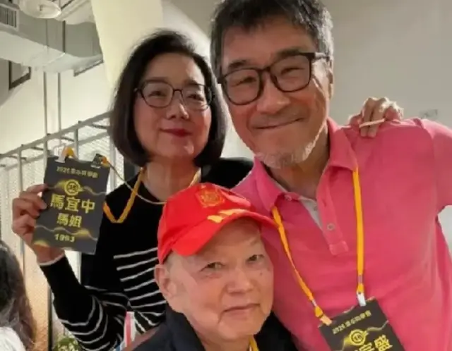 滚石聚会，67岁小虫罕见现身，潘越云撞脸邓文迪，李宗盛稳坐C位