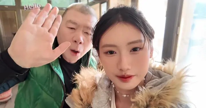 冯小刚养女徐朵罕晒北京豪宅，装修略显老旧但空间大！徐帆太宠她