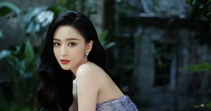 佟丽娅：优雅与自然共生，恰是仙子落人间