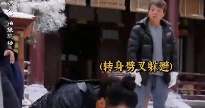 45岁谢霆锋劈叉封神！内娱舞台真顶流