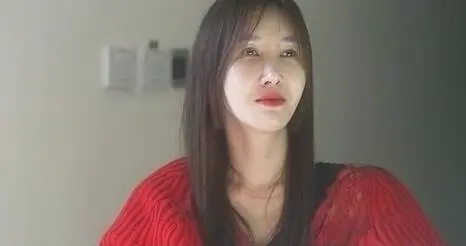 韩国女星被外国帅哥邀约，忍不住心动，丈夫却说：跟去就变尸体