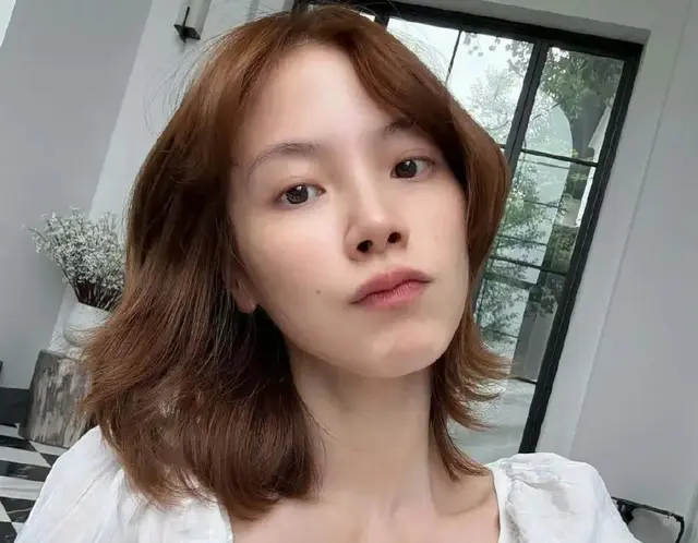 13位泰国女明星素颜照曝光，小水好美，Mai像大学生，Aump好年轻