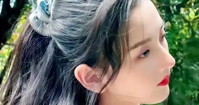 宋祖儿多么俏丽的美妞