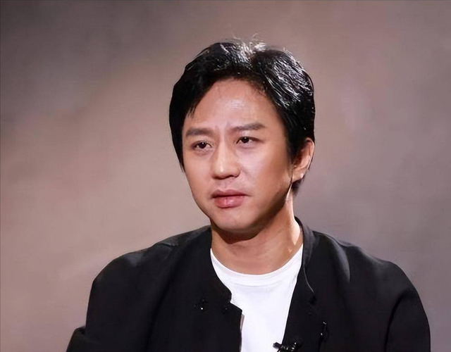 邓超|邓超：“骗”了观众20亿后，就算带老婆、孩子齐上阵，也无力回天