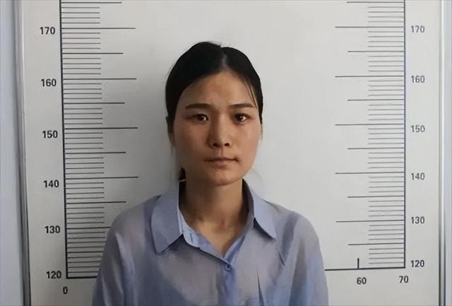 山东90后女黑老大李桂圆，靠美貌为祸东营多年，后被悬赏30万通缉