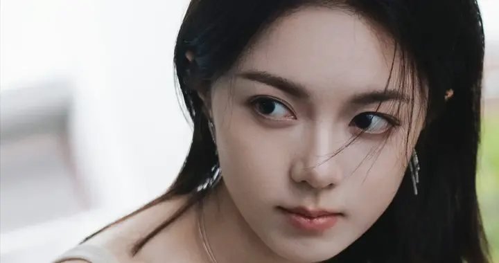 赵今麦COSMO11月刊封面写真