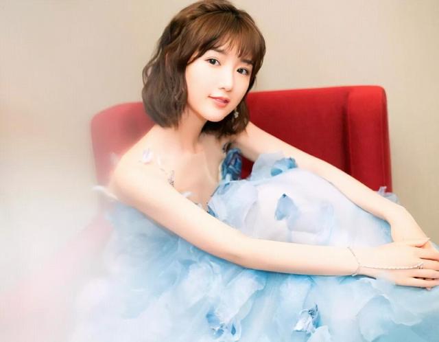 翁立友|毛晓彤：出生就被扔垃圾桶，遭男友劈腿，成名后被生父索要5千万