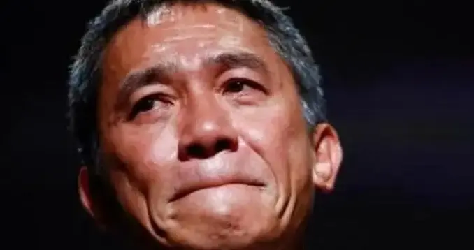 这一次，63岁在日本养老的梁朝伟，印证了张国荣当年的话