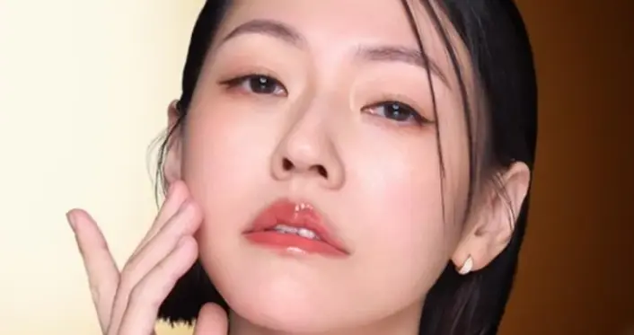 大S去世6个月，妹妹小S迟迟无法复工，家人委托代理律师再宣战