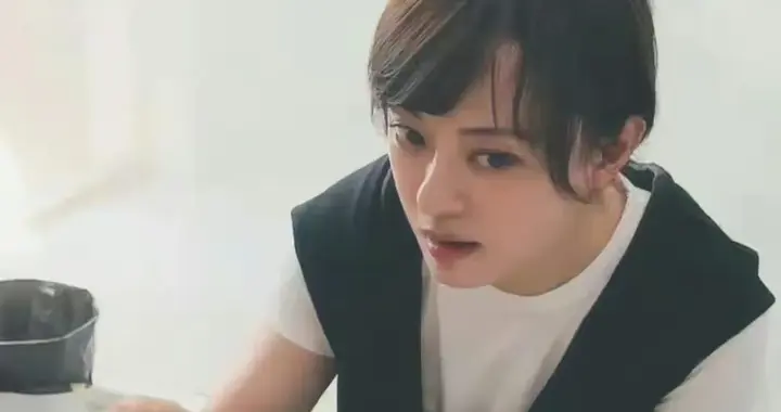 被孙俪的午餐给震惊，这也太素了，一看就索然无味没有胃口