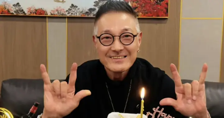 卢惠光67岁生日与林国斌相聚，62岁张耀扬也在，满头银发身材健硕
