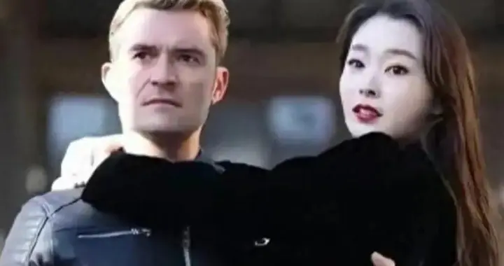 宋轶被老外公主宠爱成火圈，这紧身牛仔裤下的身材比例太逗人