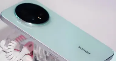 7000毫安+90W！透過榮耀旗艦，揭秘真正決定續航的真相