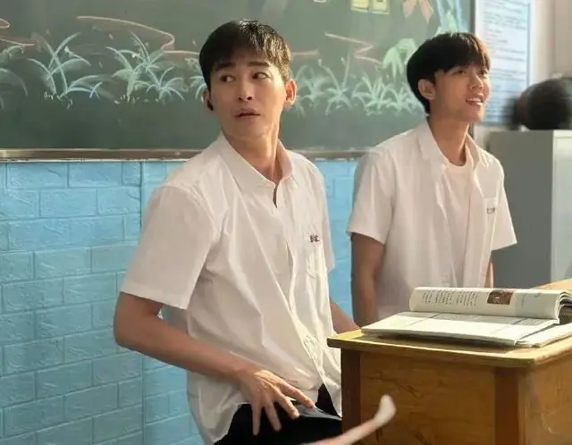 张翰演高中生被嘲扮嫩，本人澄清只是闪回镜头