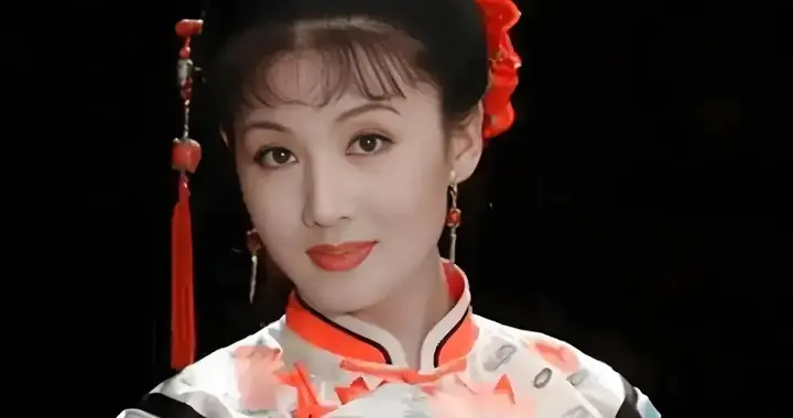 韩再芬：黄梅戏第一美人，集演技容貌于一身，今57岁却仍孤身一人