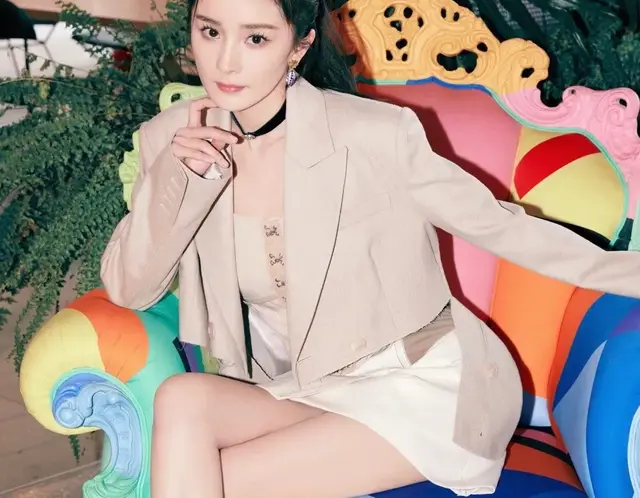 幂姐的销魂美腿!杀疯了