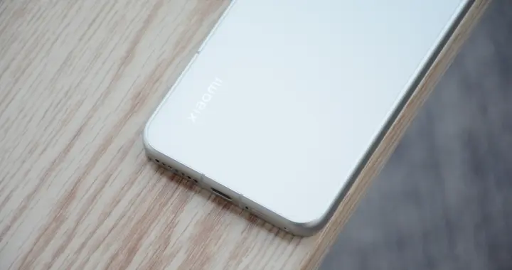 卢伟冰突然预热：小米16系列变化非常大，全新的产品线定义