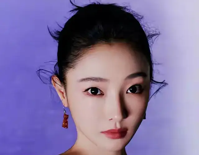 白百何41岁生日，大儿子元宝帅气献唱，长相歌喉皆随爸爸