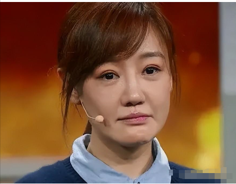 薛佳凝：分手15年后胡歌娶妻生子，她却选择出家，背后辛酸无人知