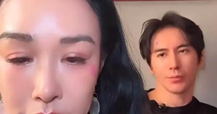 张伦硕评论区画风突变！只因他先后为张维伊和黄奕女儿发声