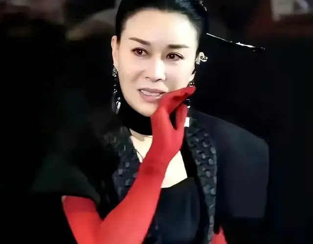 那英演唱会真实上座率！这样的人气，可以算是内地唯一天后了吧？ ???