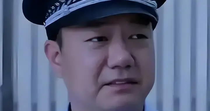 他演了一辈子的警察，这次在《太平年》换了角色，却直接翻红