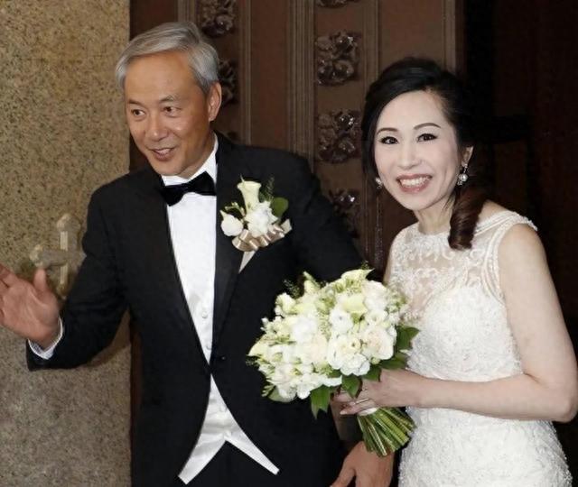 64岁TVB甘草演员患恶疾多次病危 「黄昏恋」丈夫不离不弃