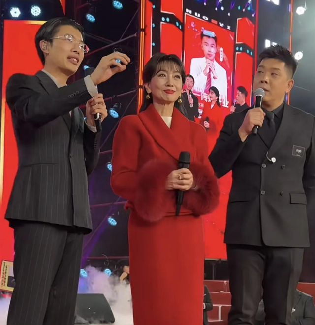 网红郭有才公司开业，1000平大楼不输三只羊，赵雅芝惊喜现身祝贺