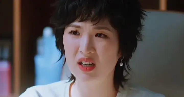 看姚安娜和郭京飞飙戏，才知观众烦的不是二代，而是丑还没演技的