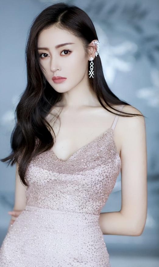 宋佳|刘亦菲的圆润，宋佳的溜肩膀，谁说女星瘦才美？拒绝身材内卷！