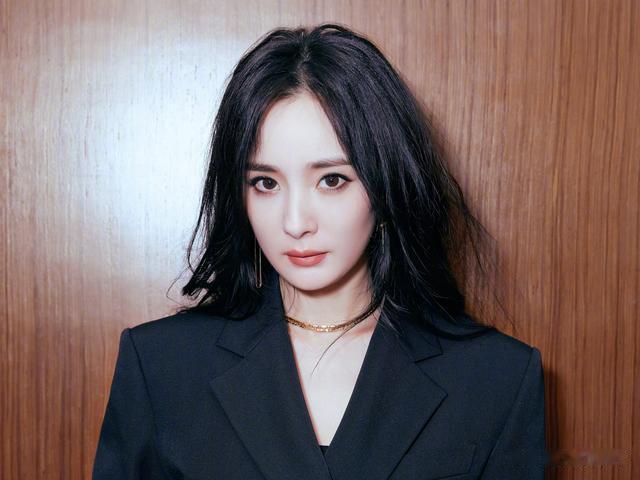 张颂文|张颂文悬疑剧《猎冰》定档，高群书执导，看到女主我却打了个冷颤